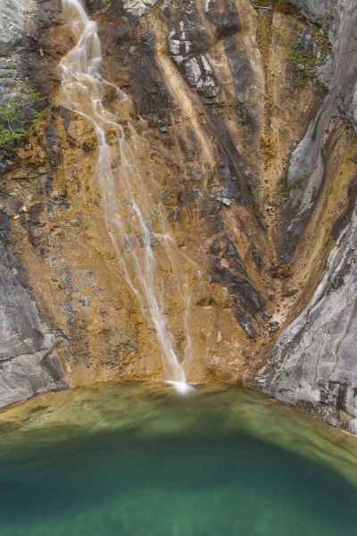 AK, Alsek River Valley Waterfall forms pool